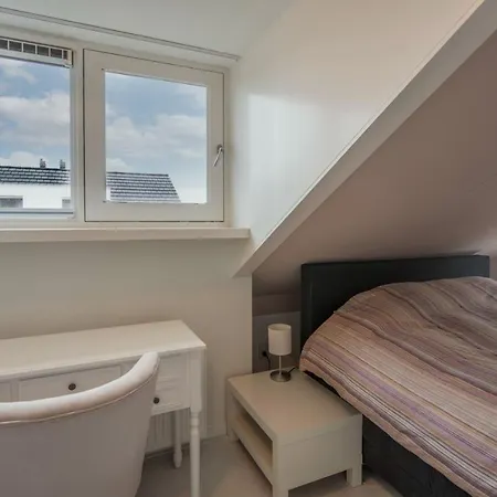 Meerzicht 99 - Luxury House 30 Minutes From Amsterdam Holiday home Uitgeest