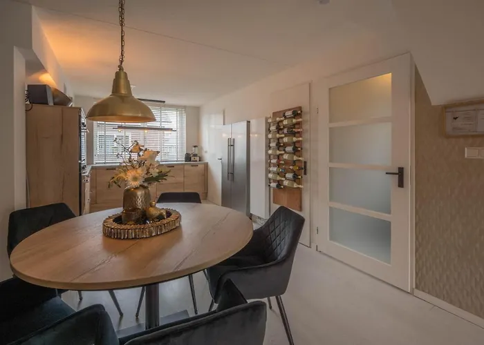 Meerzicht 99 - Luxury House 30 Minutes From Amsterdam Holiday home Uitgeest