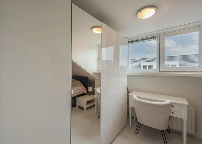 Holiday home Meerzicht 99 - Luxury House 30 Minutes From Amsterdam *